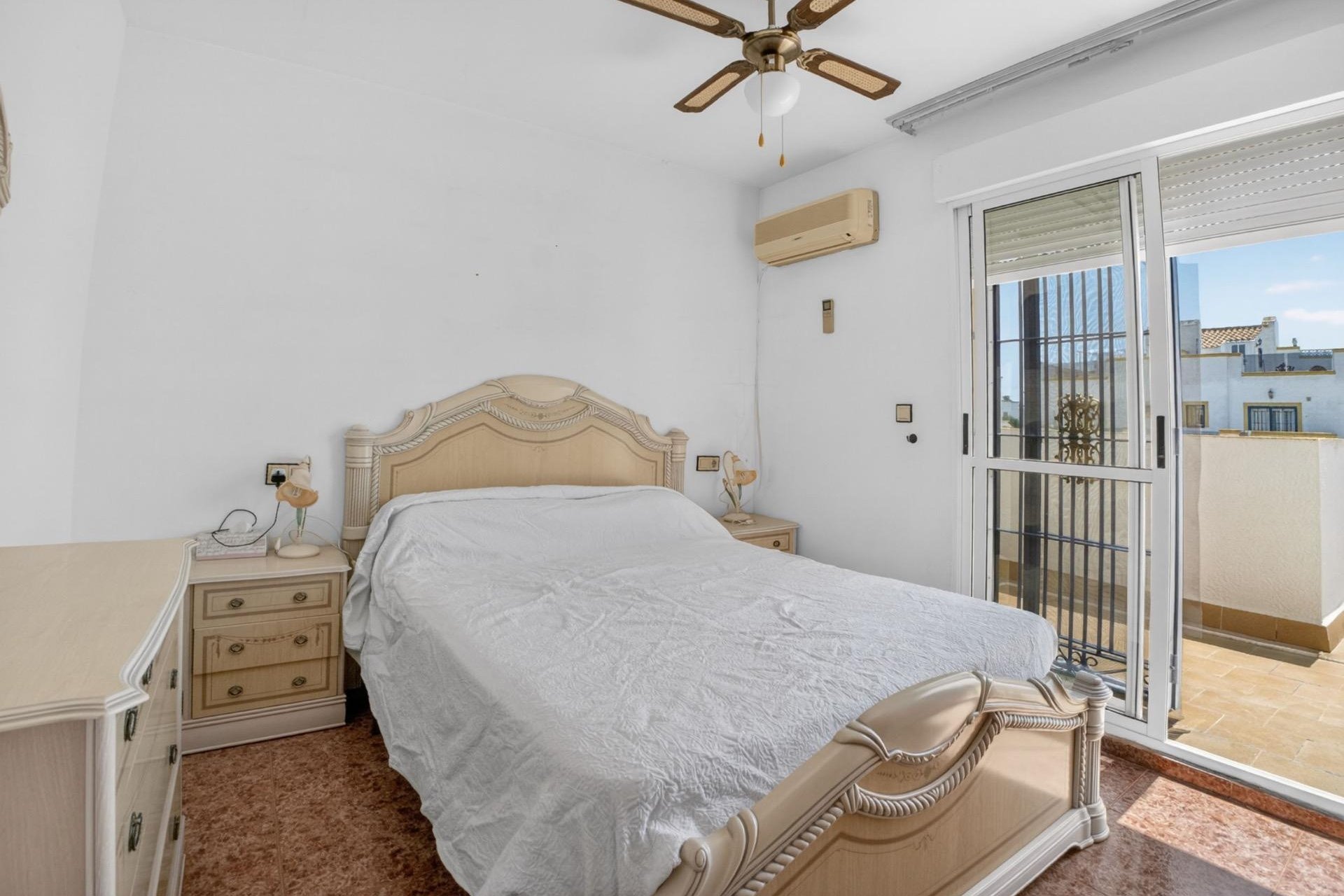 Reventa - Duplex -
Torrevieja - La Siesta - El Salado - Torreta
