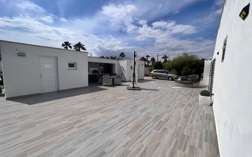 Reventa - Finca Country Property -
Elche Pedanías - La Marina