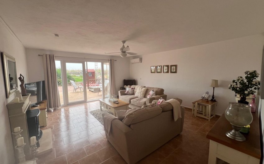 Reventa - Finca -
Dolores - Comunidad Valenciana