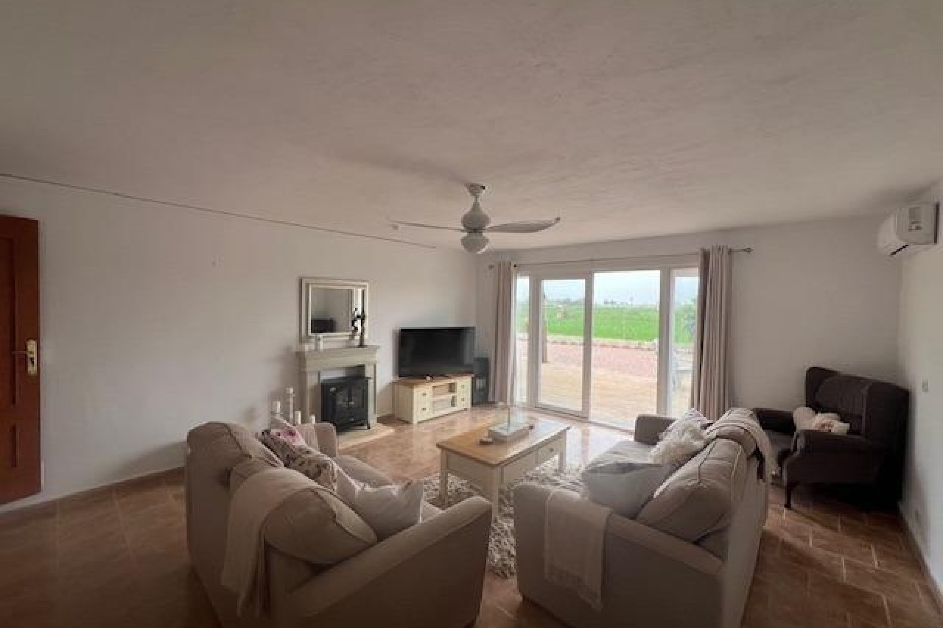 Reventa - Finca -
Dolores - Comunidad Valenciana