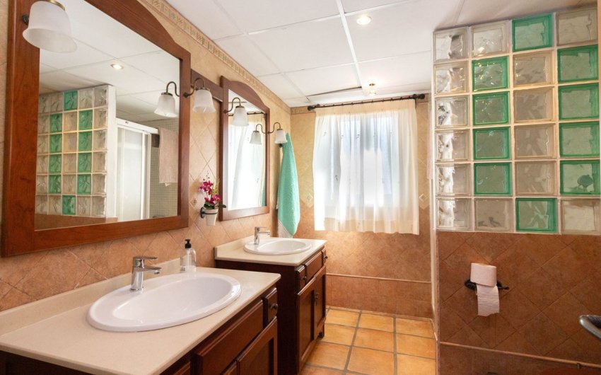 Reventa - Finca -
Entrerrios - Inland