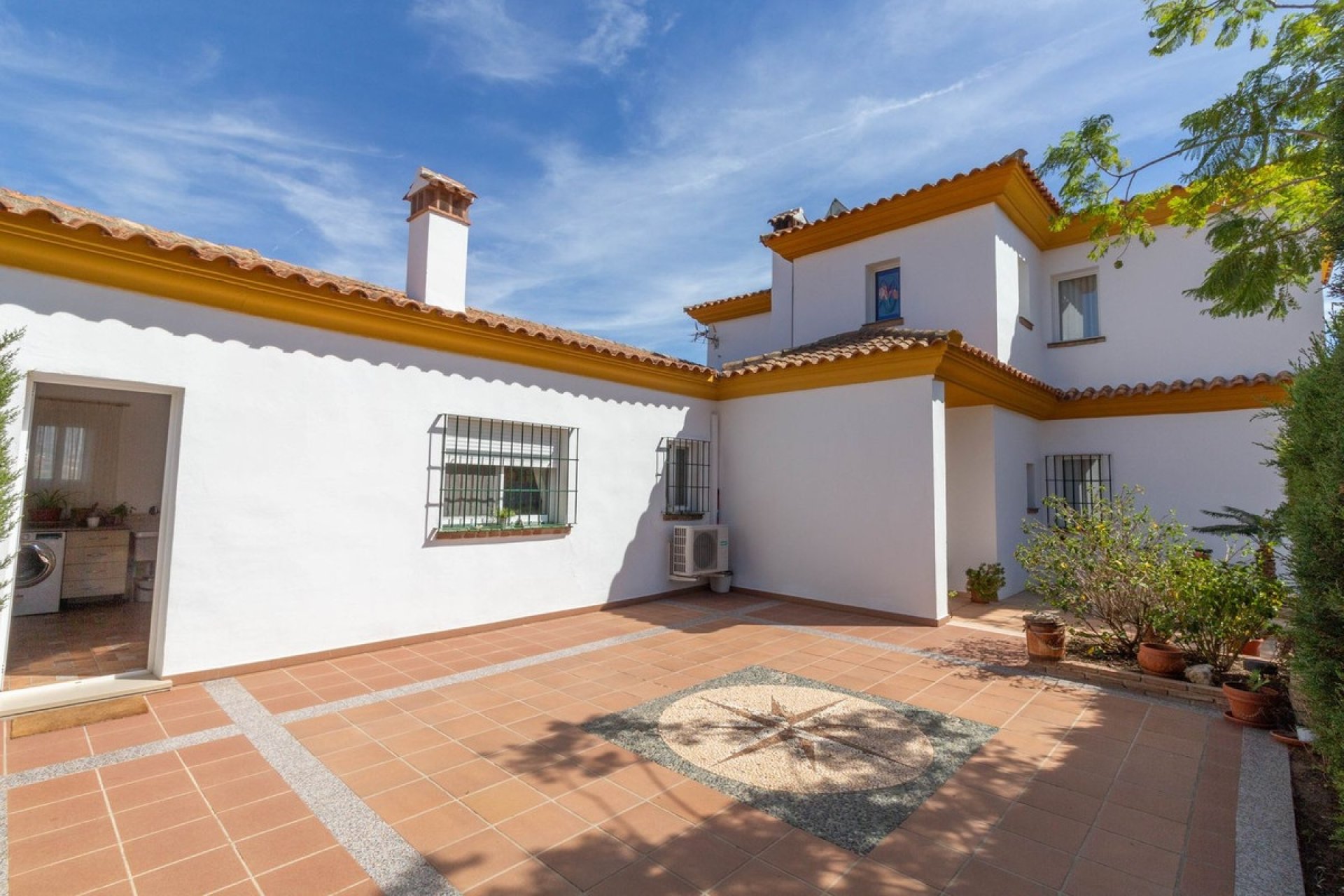 Reventa - Finca -
Entrerrios - Inland