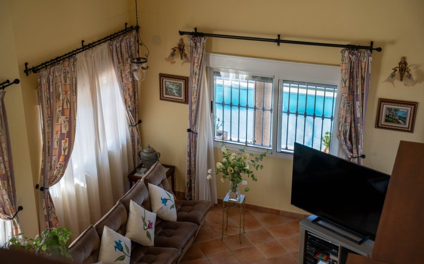 Reventa - Finca -
Orihuela - Inland