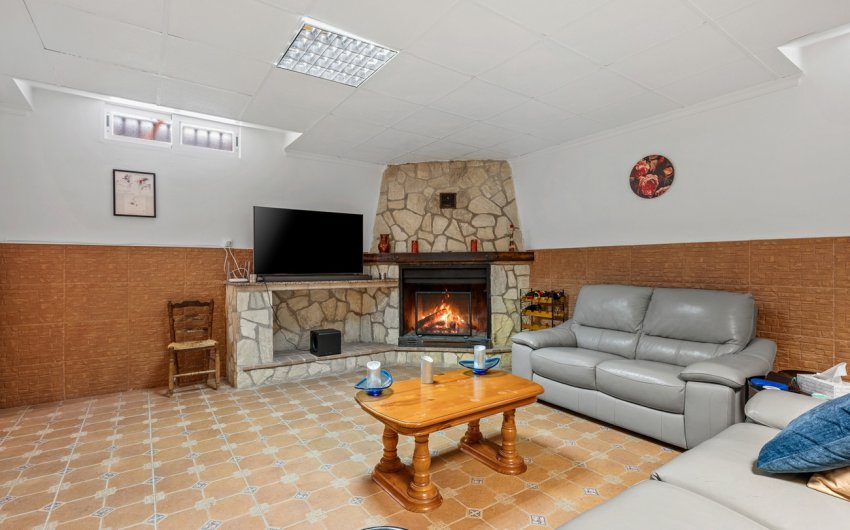 Reventa - Finca -
Puerto Lumbreras - El Esparragal