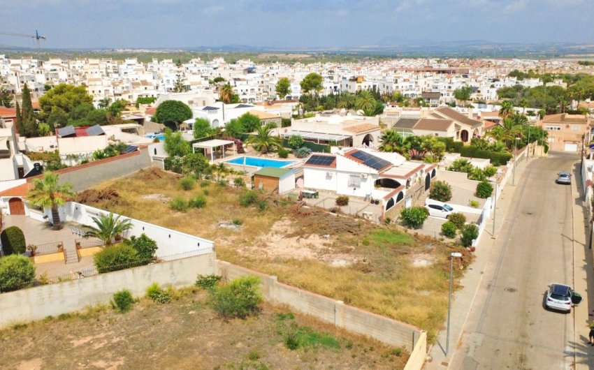 Reventa - Parcela / Terreno -
Torrevieja - Los Balcones - Los Altos del Edén