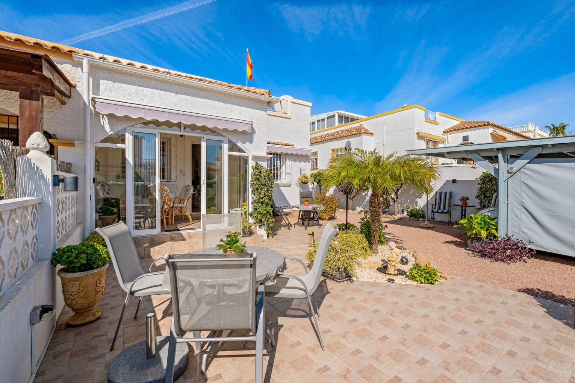 Reventa - Quad House -
La Marina - Costa Blanca