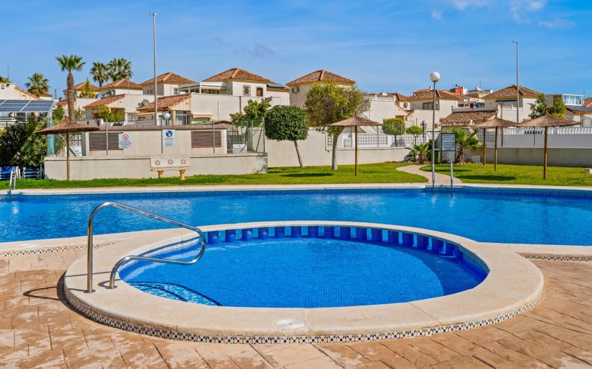 Reventa - Quad House -
La Marina - Costa Blanca