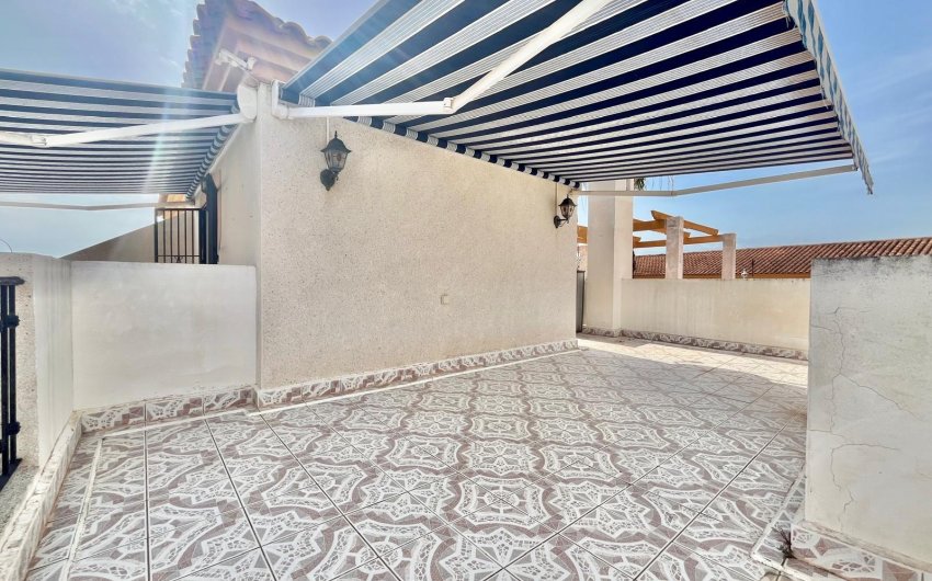 Reventa - Quad House -
Orihuela Costa - Playa Flamenca