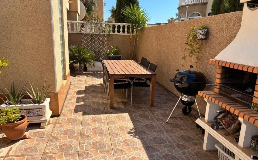 Reventa - Quad Villa -
Las Filipinas - Costa Blanca