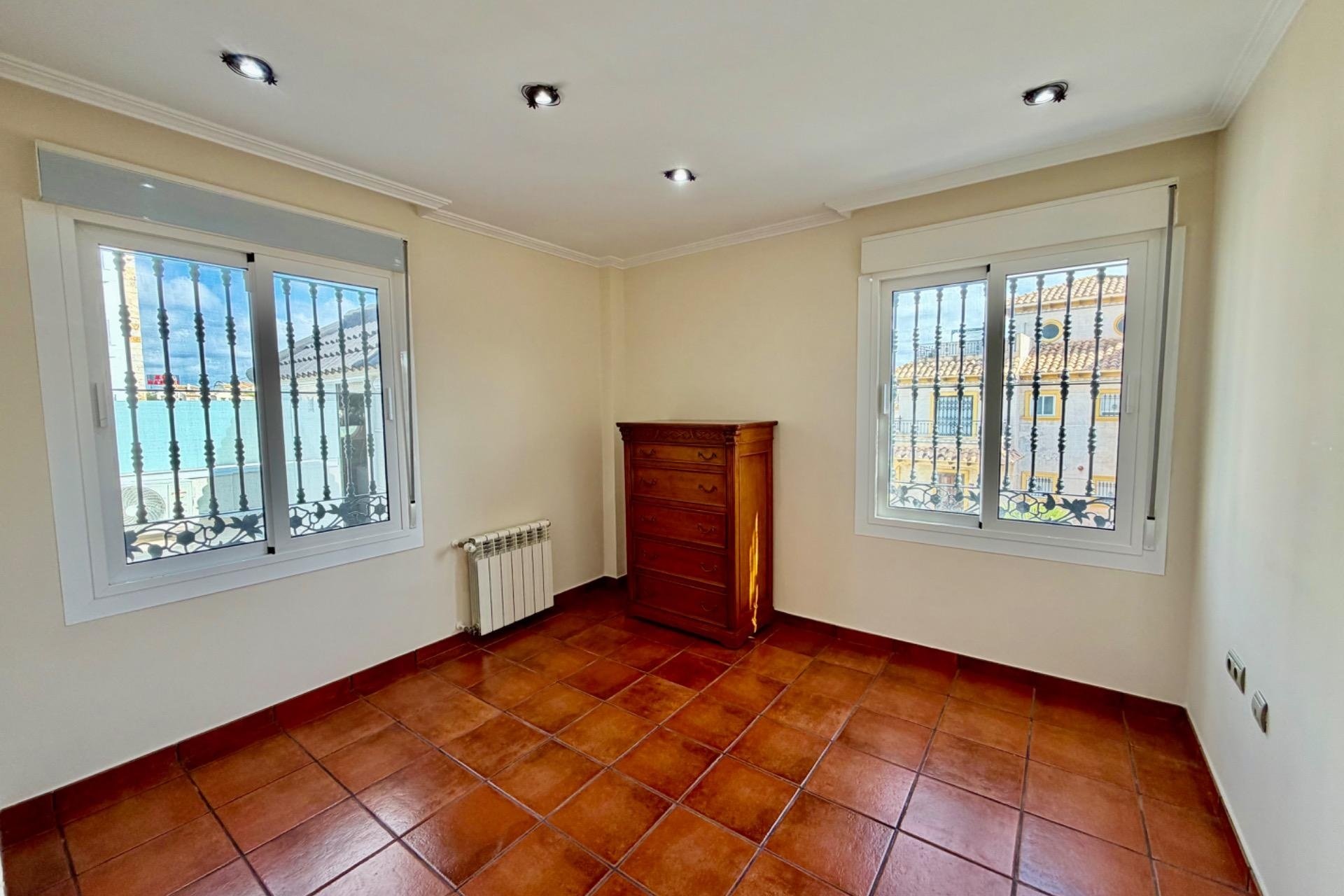 Reventa - Semi Detached -
Orihuela Costa - La Zenia