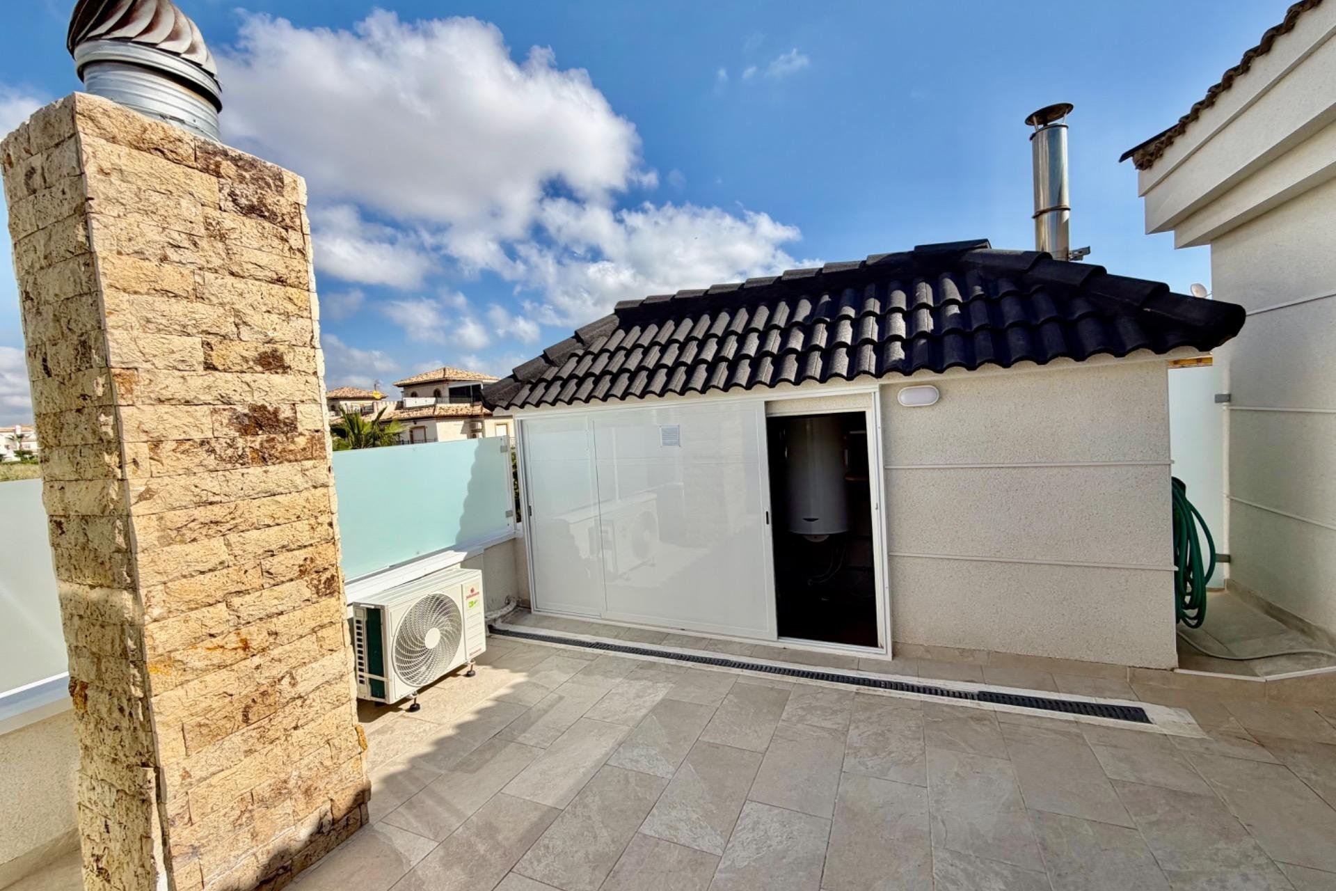 Reventa - Semi Detached -
Orihuela Costa - La Zenia