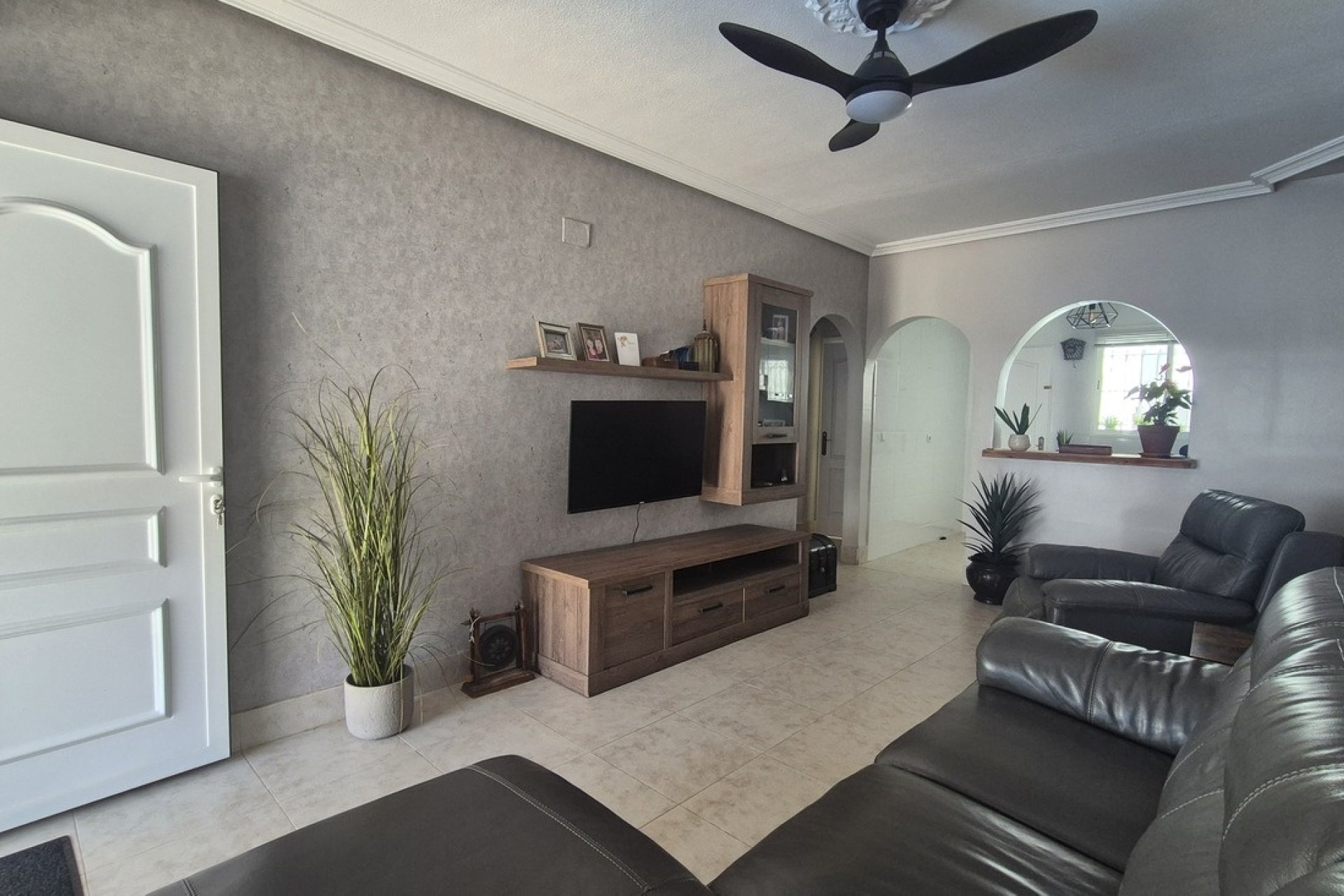 Reventa - Semi Detached -
San Miguel de Salinas - Inland