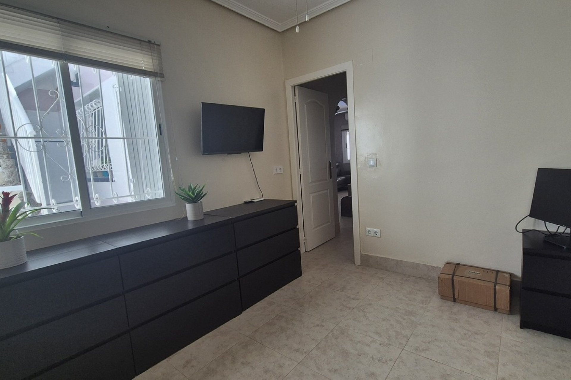 Reventa - Semi Detached -
San Miguel de Salinas - Inland
