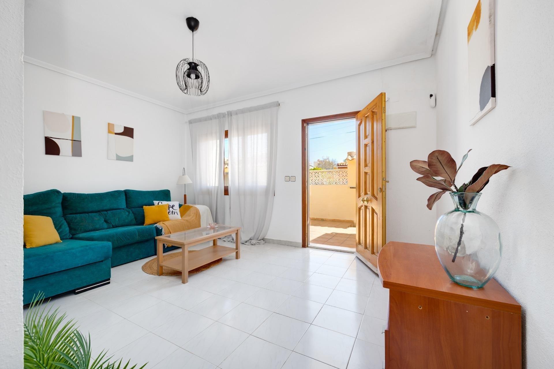 Reventa - Semi Detached -
Torrevieja - Nueva Torrevieja
