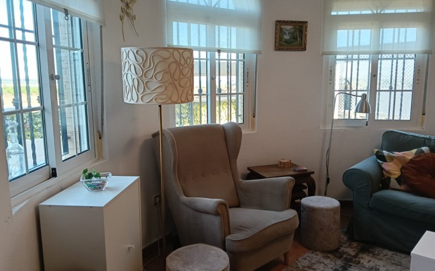 Reventa - Semi Detached Villa -
Los Montesinos - La Herrada