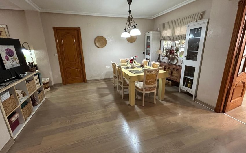 Reventa - Semi Detached Villa -
Los Montesinos