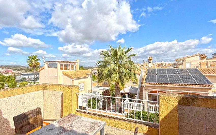 Reventa - Semi Detached Villa -
Orihuela Costa - Los Altos