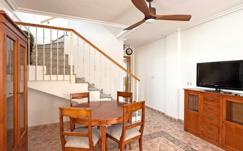 Reventa - Semi Detached Villa -
Orihuela Costa - Los Altos