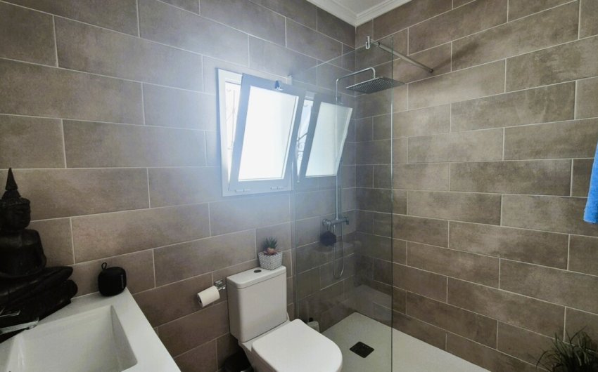 Reventa - Semi Detached -
Villamartin - Costa Blanca