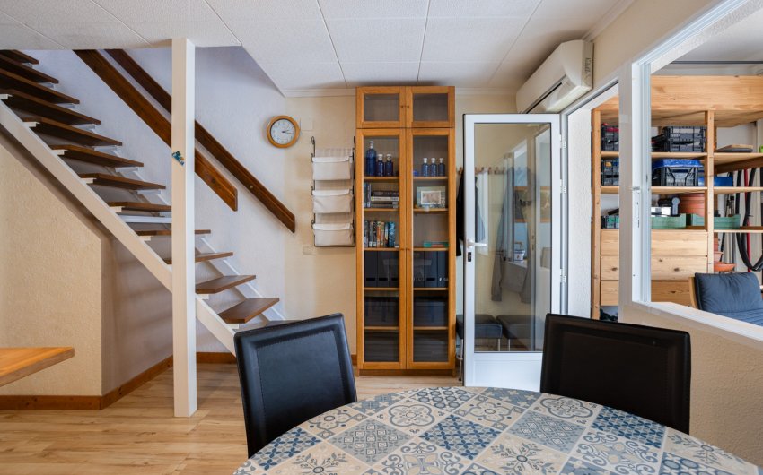 Reventa - Terraced house / Townhouse -
Torrevieja - La Siesta