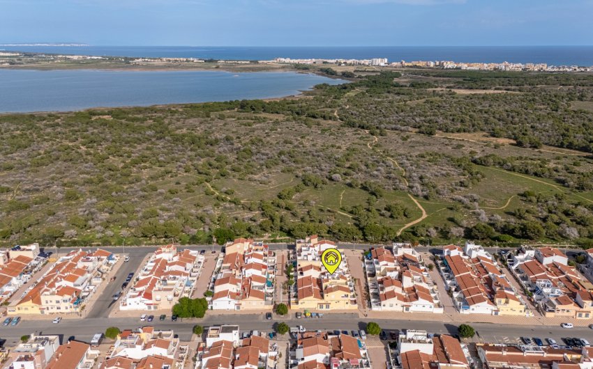 Reventa - Terraced house / Townhouse -
Torrevieja - La Siesta