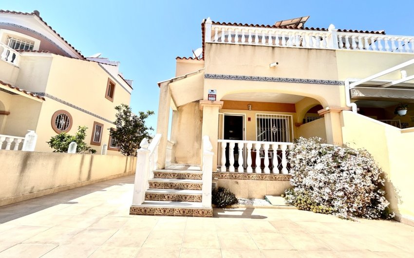 Reventa - Town House -
Cabo Roig - Costa Blanca