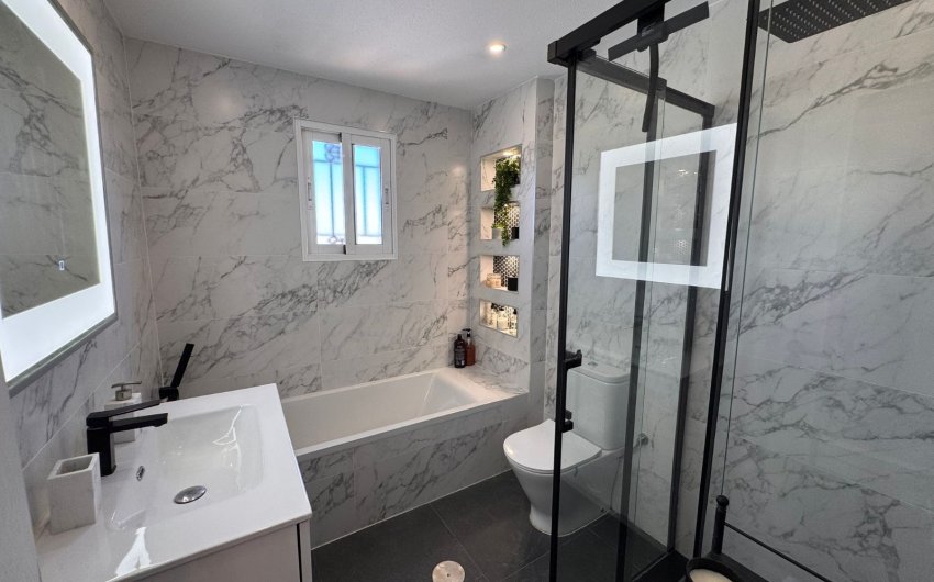 Reventa - Town House -
Campoamor - Costa Blanca