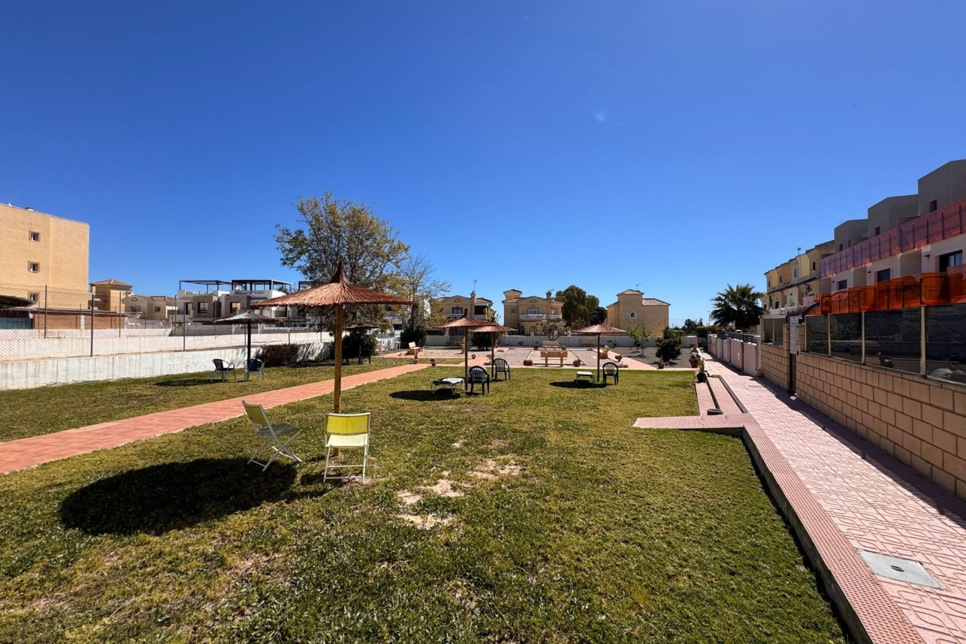 Reventa - Town House -
Campoamor - Costa Blanca