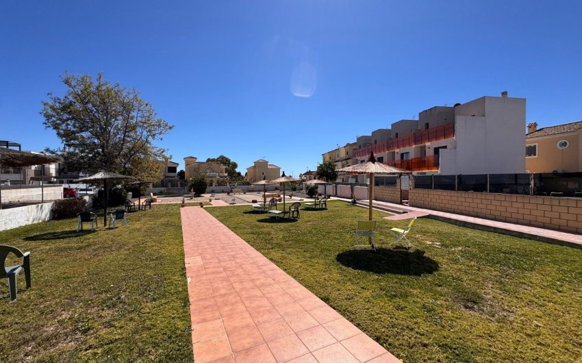 Reventa - Town House -
Campoamor - Costa Blanca