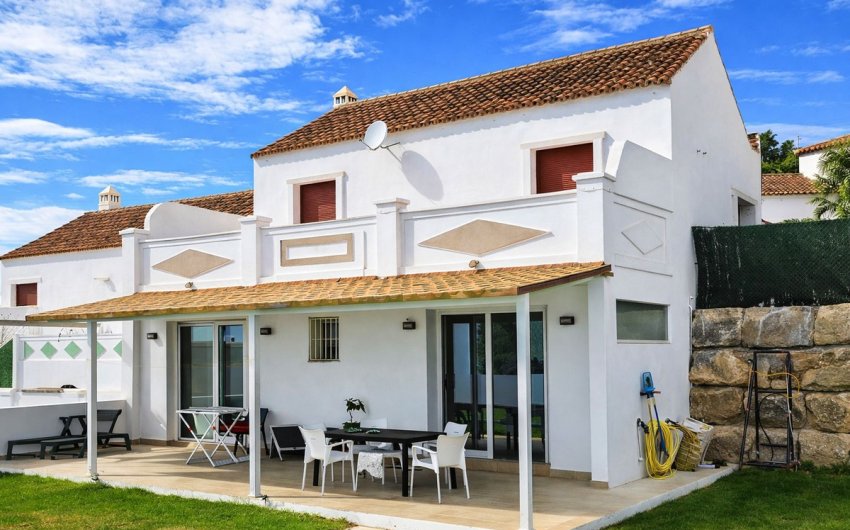 Reventa - Town House -
Casares Playa - Costa del Sol