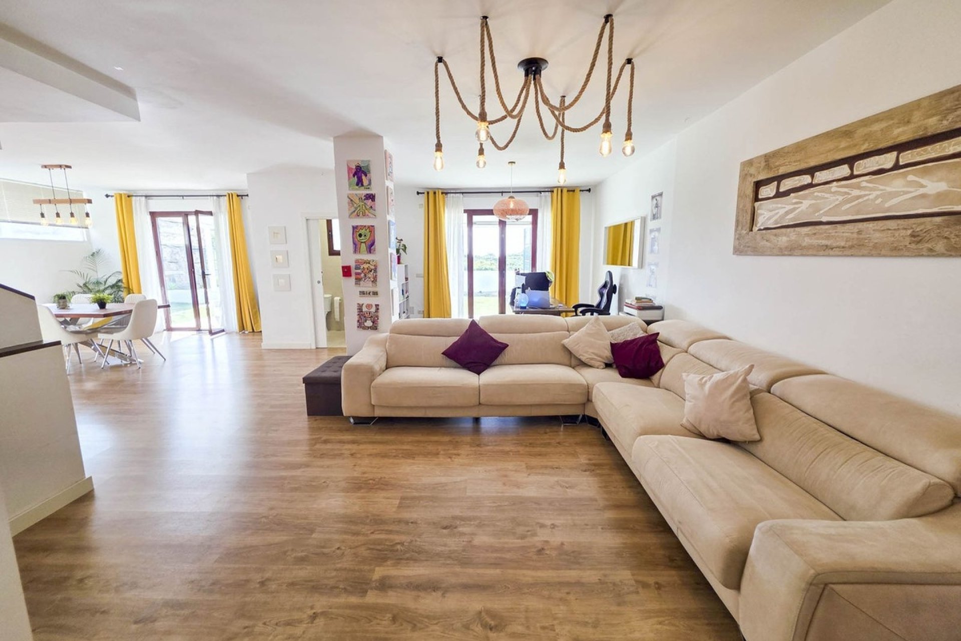 Reventa - Town House -
Casares Playa - Costa del Sol