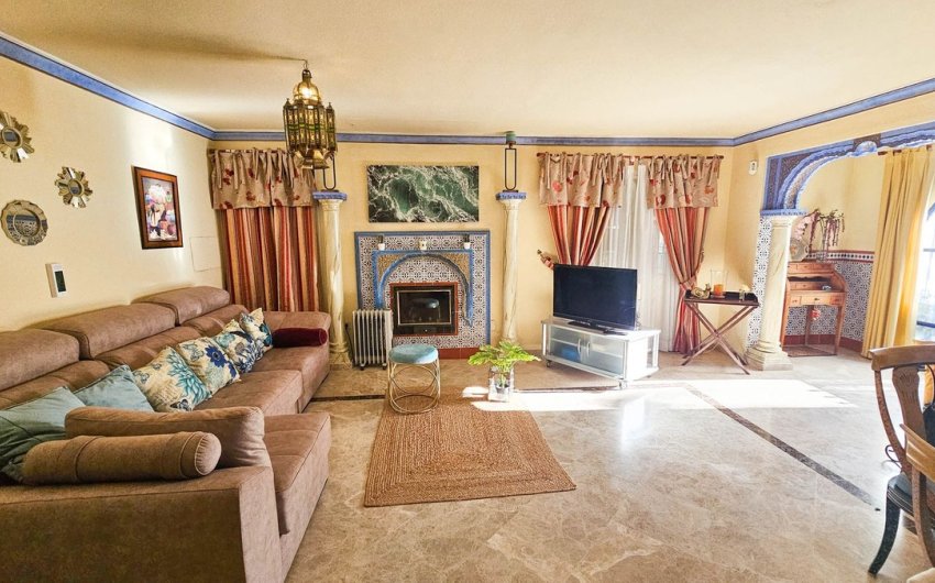Reventa - Town House -
Casares Playa - Costa del Sol