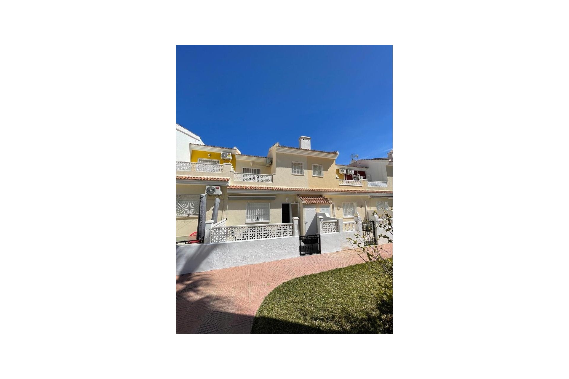 Reventa - Town House -
Ciudad Quesada - Costa Blanca