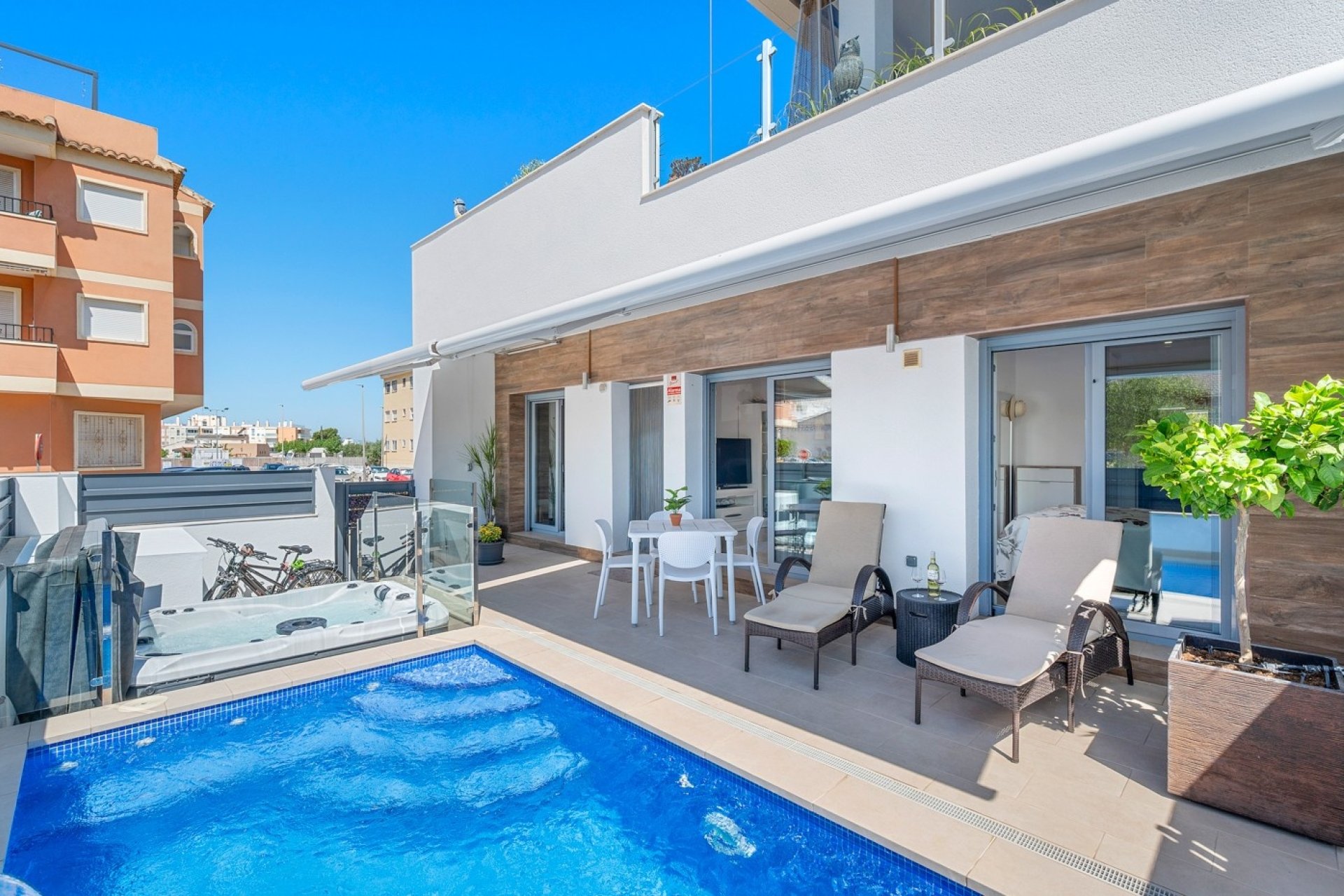 Reventa - Town House -
Formentera del Segura - Costa Blanca