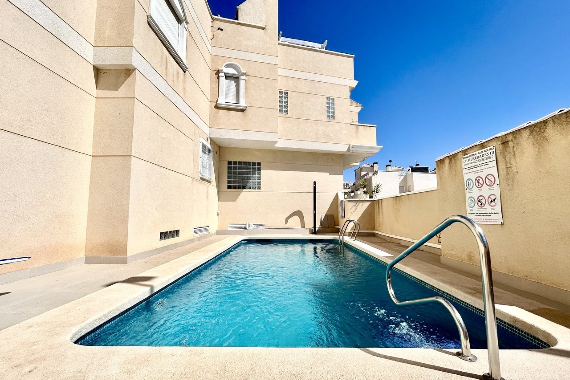 Reventa - Town House -
Formentera del Segura - Costa Blanca
