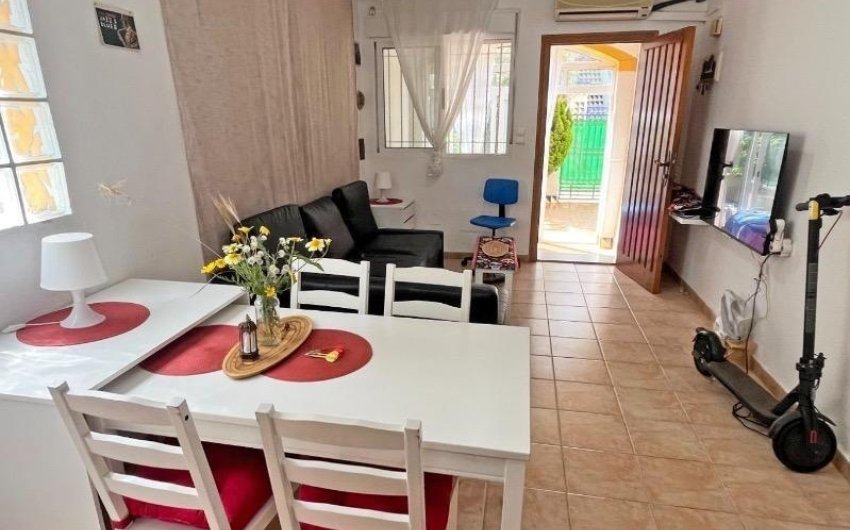 Reventa - Town House -
Guardamar del Segura - El Edén - Los Estaños