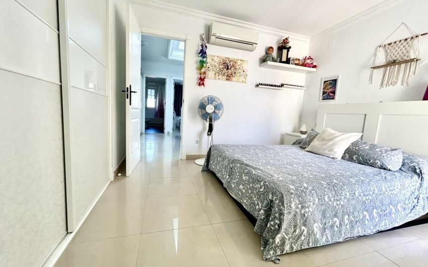 Reventa - Town House -
Heredades - Costa Blanca