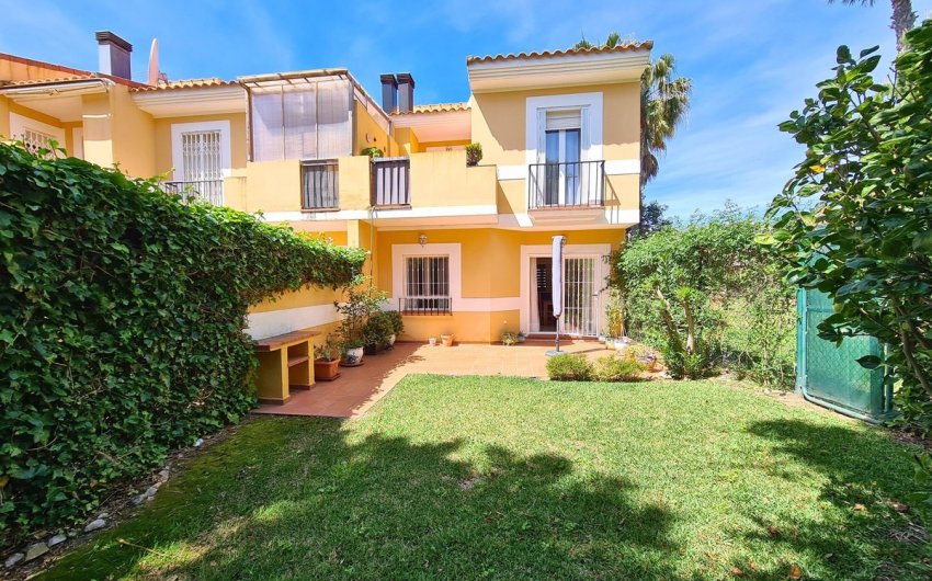 Reventa - Town House -
La Duquesa - Costa del Sol
