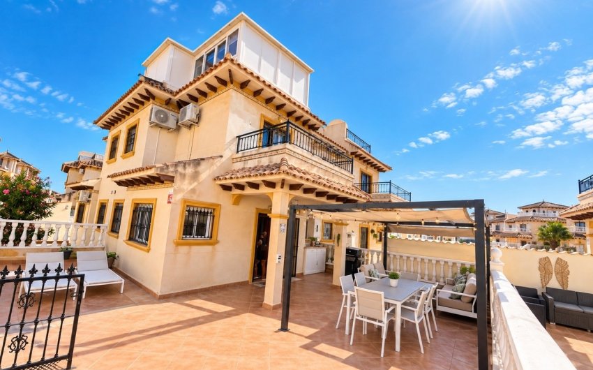 Reventa - Town House -
La Zenia - Costa Blanca