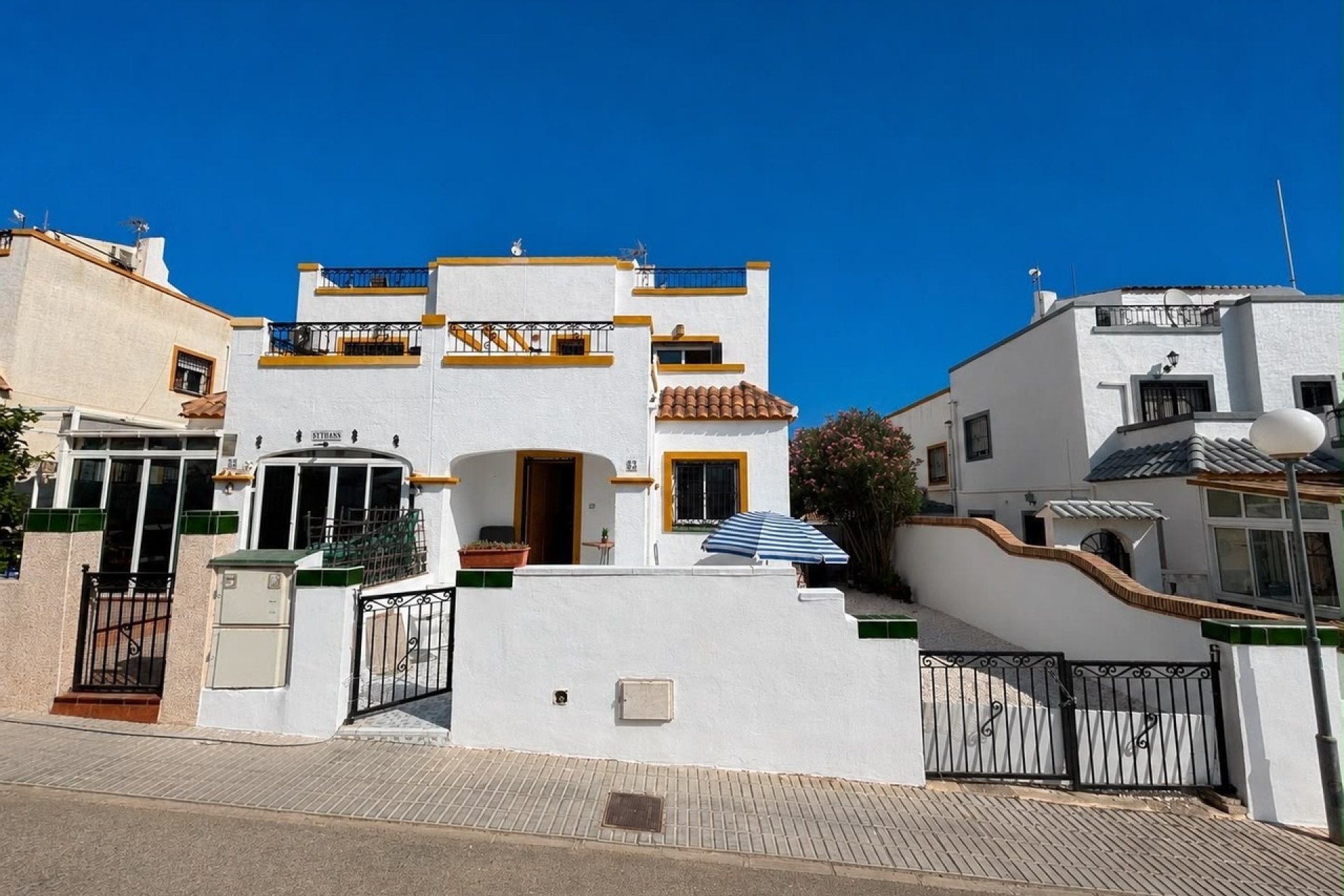 Reventa - Town House -
Los Altos - Costa Blanca