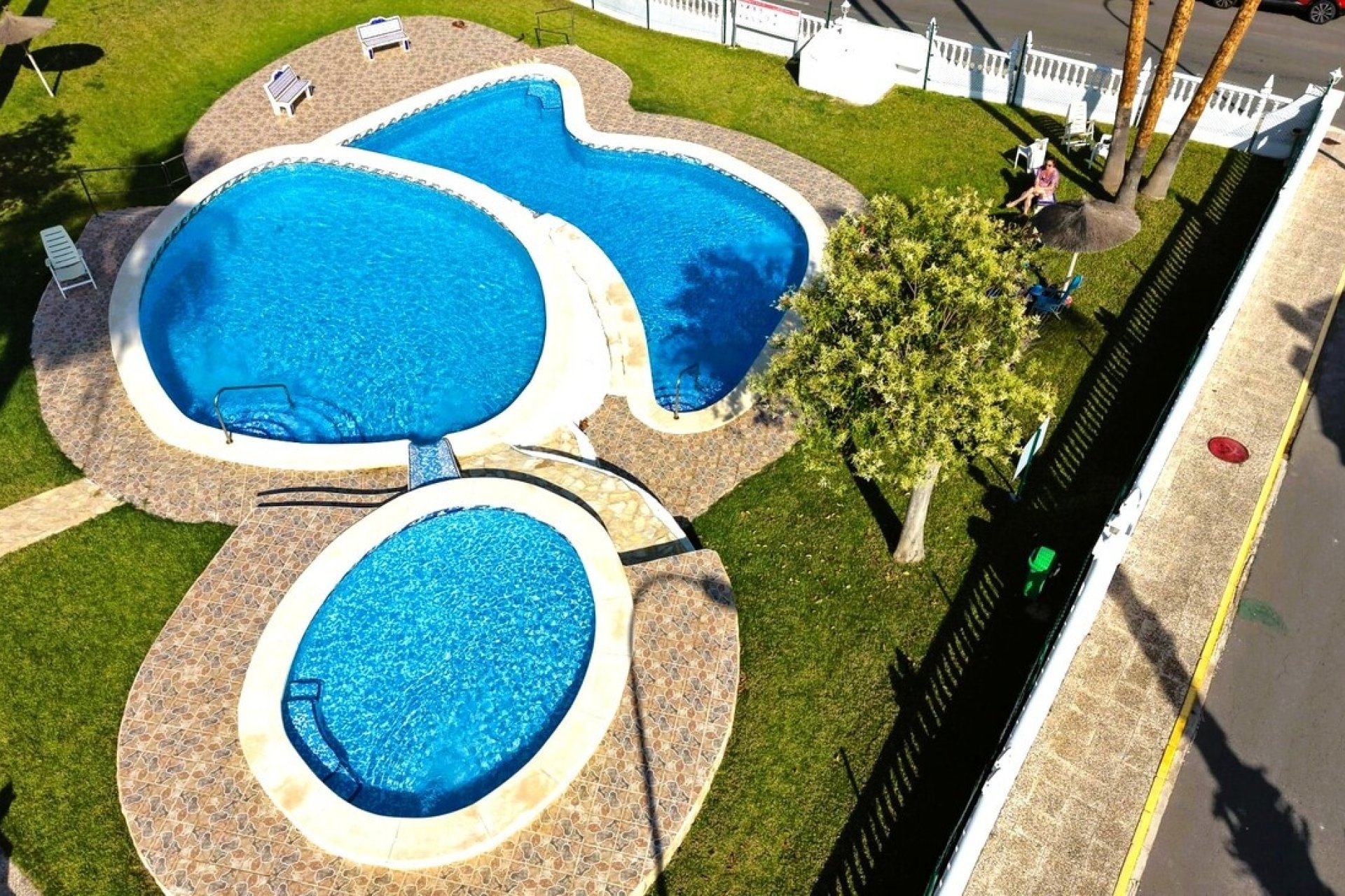 Reventa - Town House -
Los Dolses - Inland