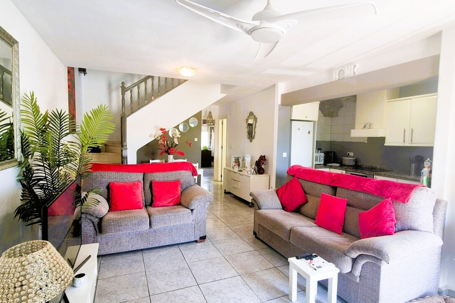 Reventa - Town House -
Los Dolses - Inland