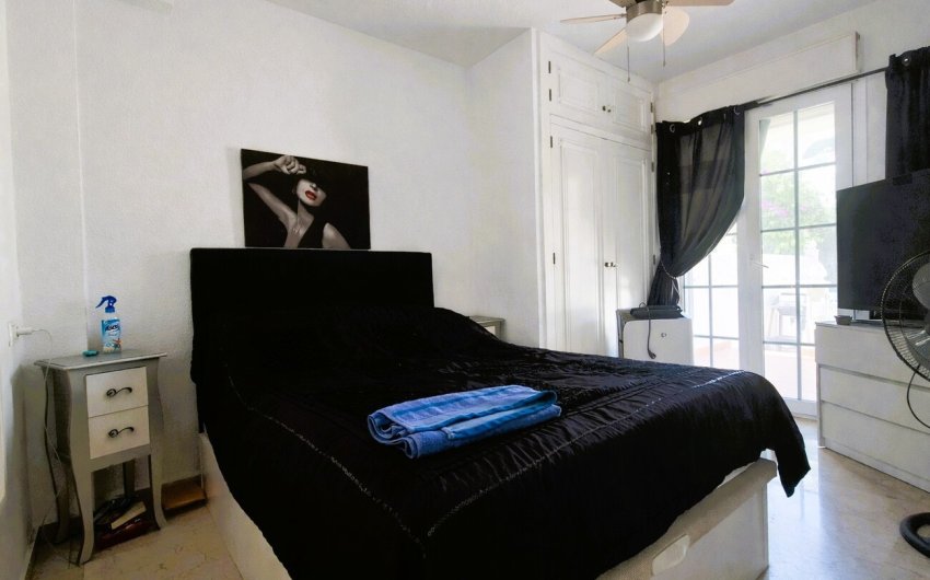 Reventa - Town House -
Los Dolses - Inland