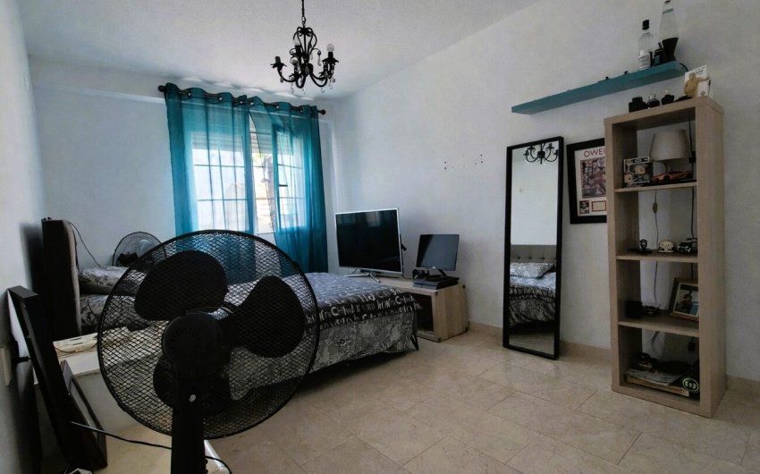 Reventa - Town House -
Los Dolses - Inland