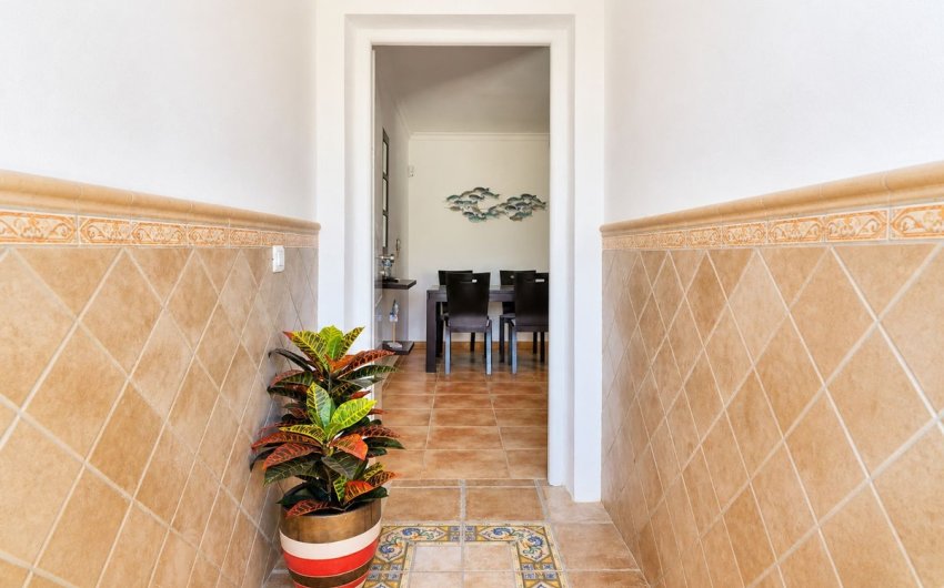 Reventa - Town House -
Manilva - Inland