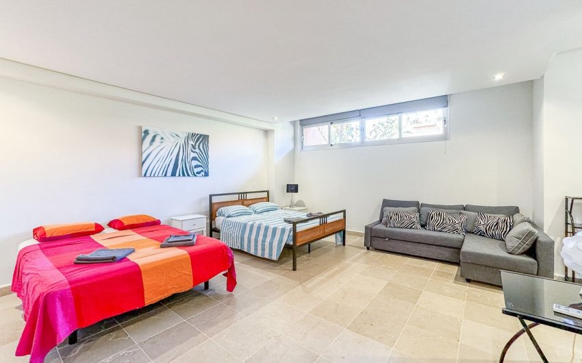 Reventa - Town House -
Manilva - Inland