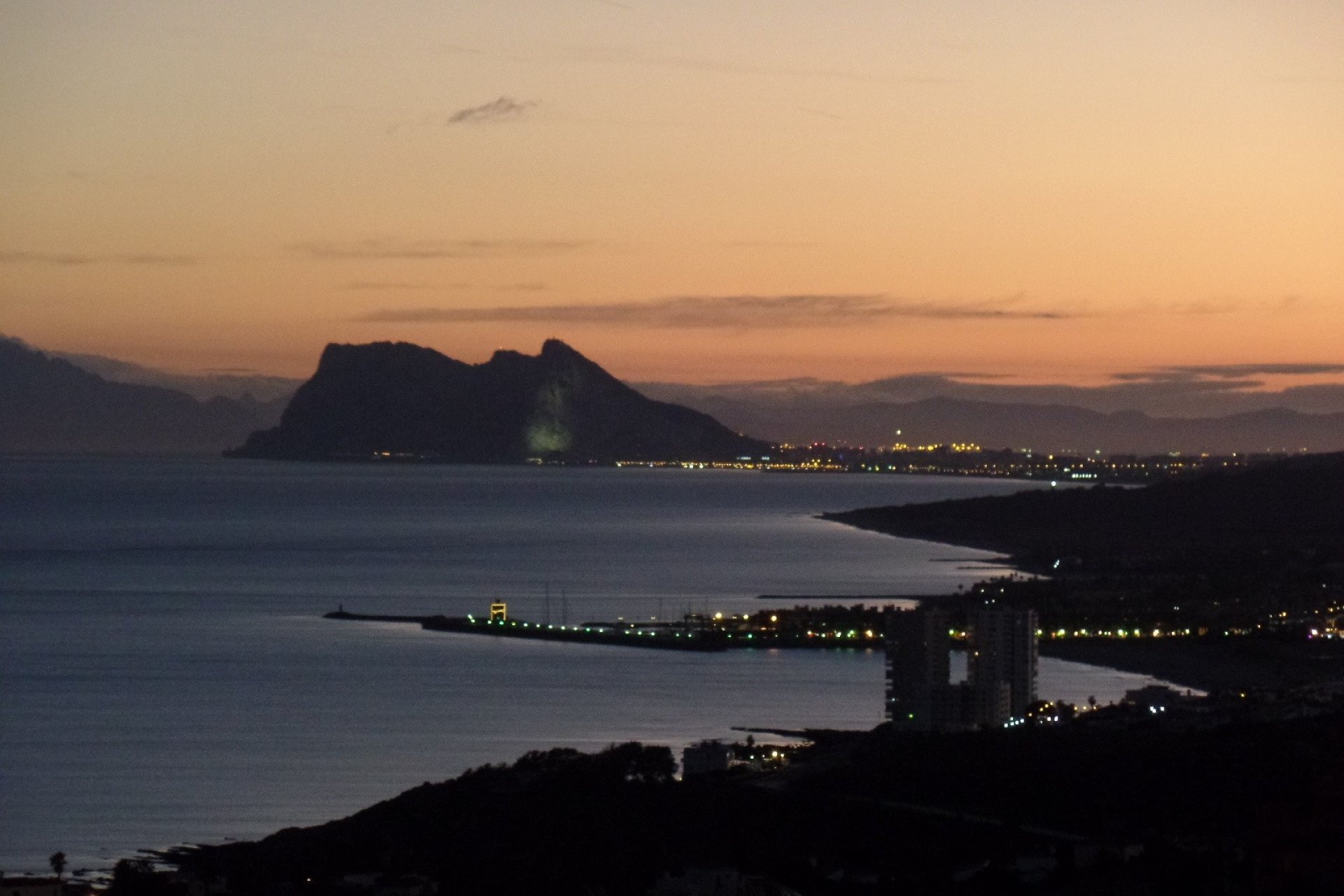 Reventa - Town House -
Manilva - Inland