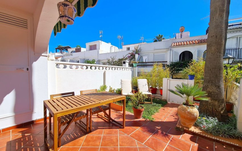Reventa - Town House -
Manilva - Inland