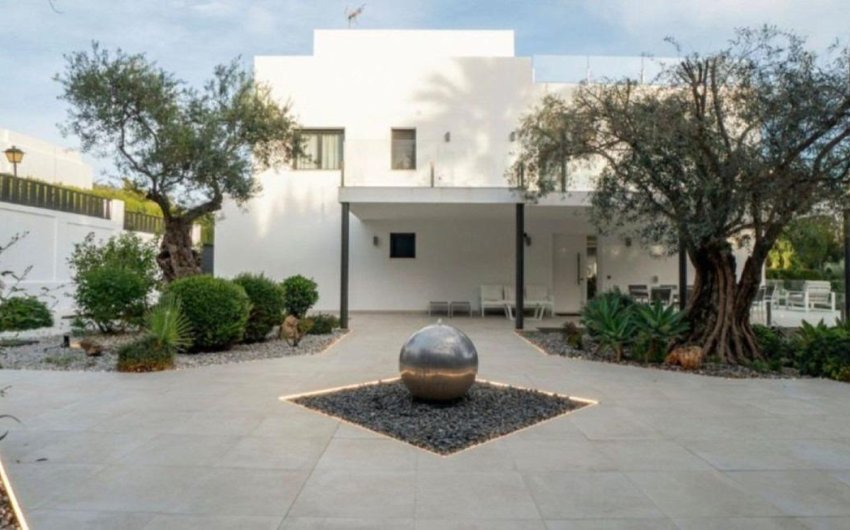 Reventa - Town House -
Marbella - Las Brisas