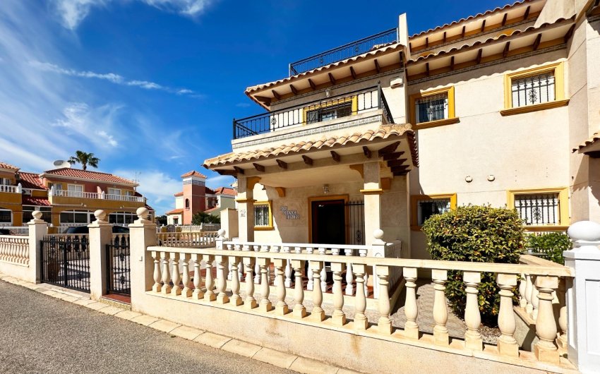 Reventa - Town House -
Orihuela Costa - Costa Blanca